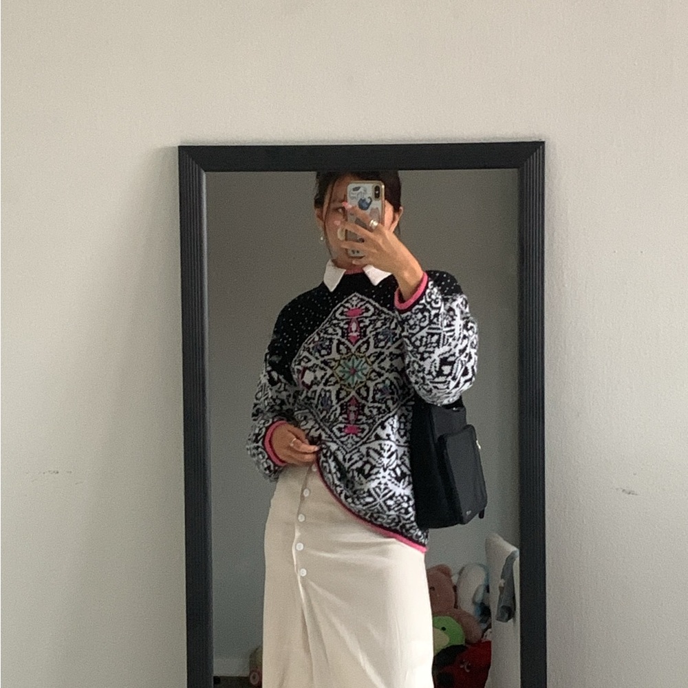 Midi satin skirt